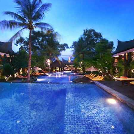 Aston Sunset Beach Resort - Quần đảo Gili Ngoại thất bức ảnh
