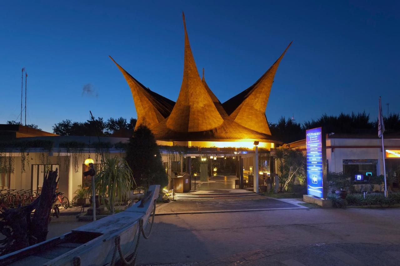 Aston Sunset Beach Resort - Quần đảo Gili Ngoại thất bức ảnh