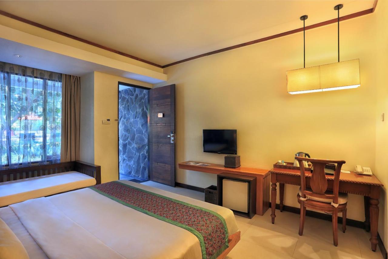 Aston Sunset Beach Resort - Quần đảo Gili Ngoại thất bức ảnh