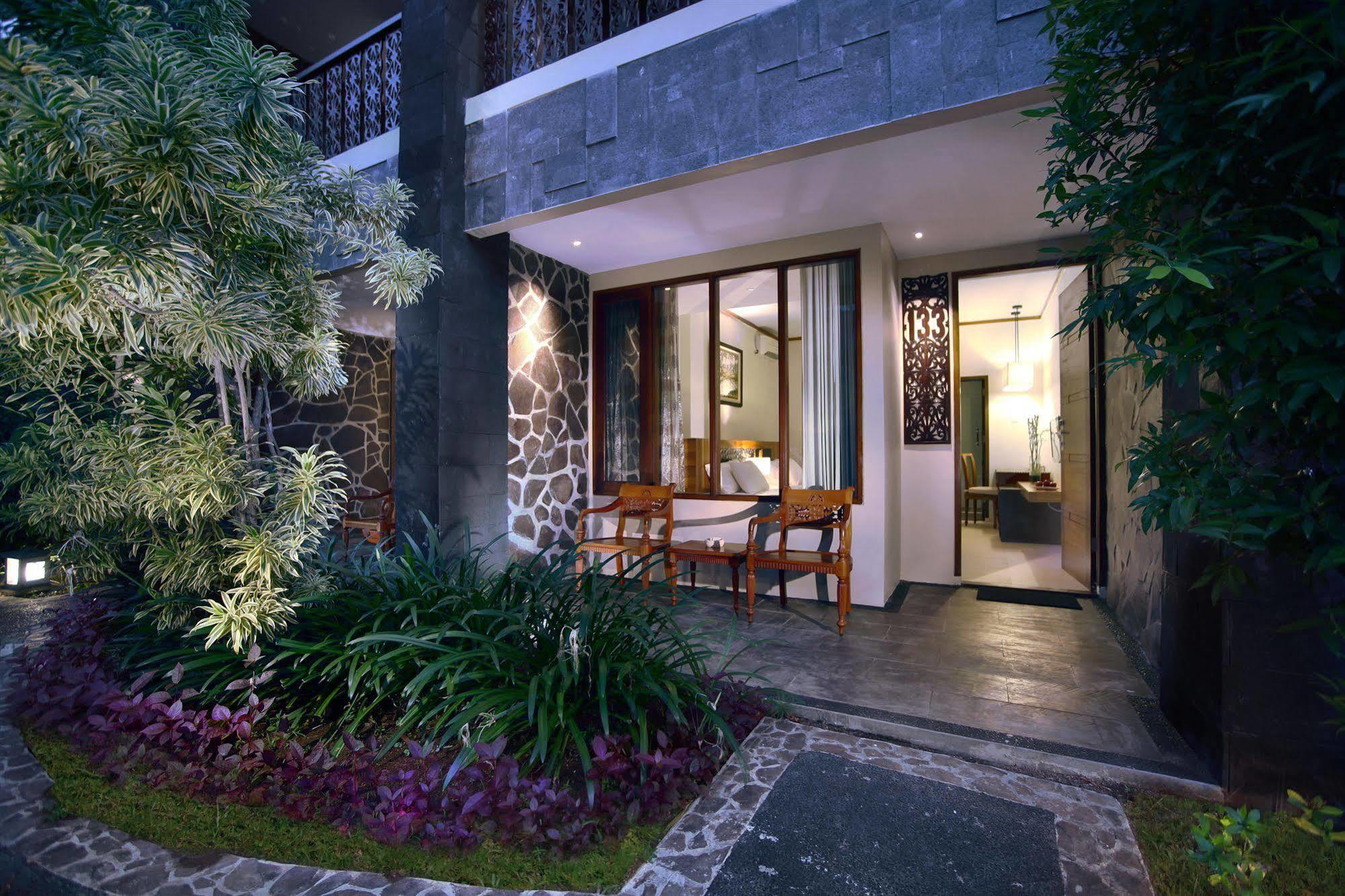 Aston Sunset Beach Resort - Quần đảo Gili Ngoại thất bức ảnh