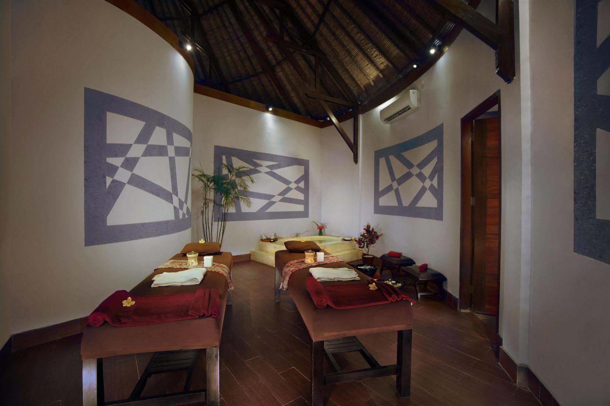 Aston Sunset Beach Resort - Quần đảo Gili Ngoại thất bức ảnh